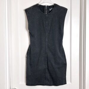 Noisy May denim dress with padded shoulders washed black